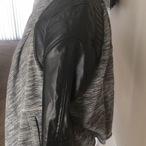 BlankNYC Faux Leather  + Heather Grey Sweatshirt Open Jacket/Sweatshirt - Size M - Picture 4 of 9